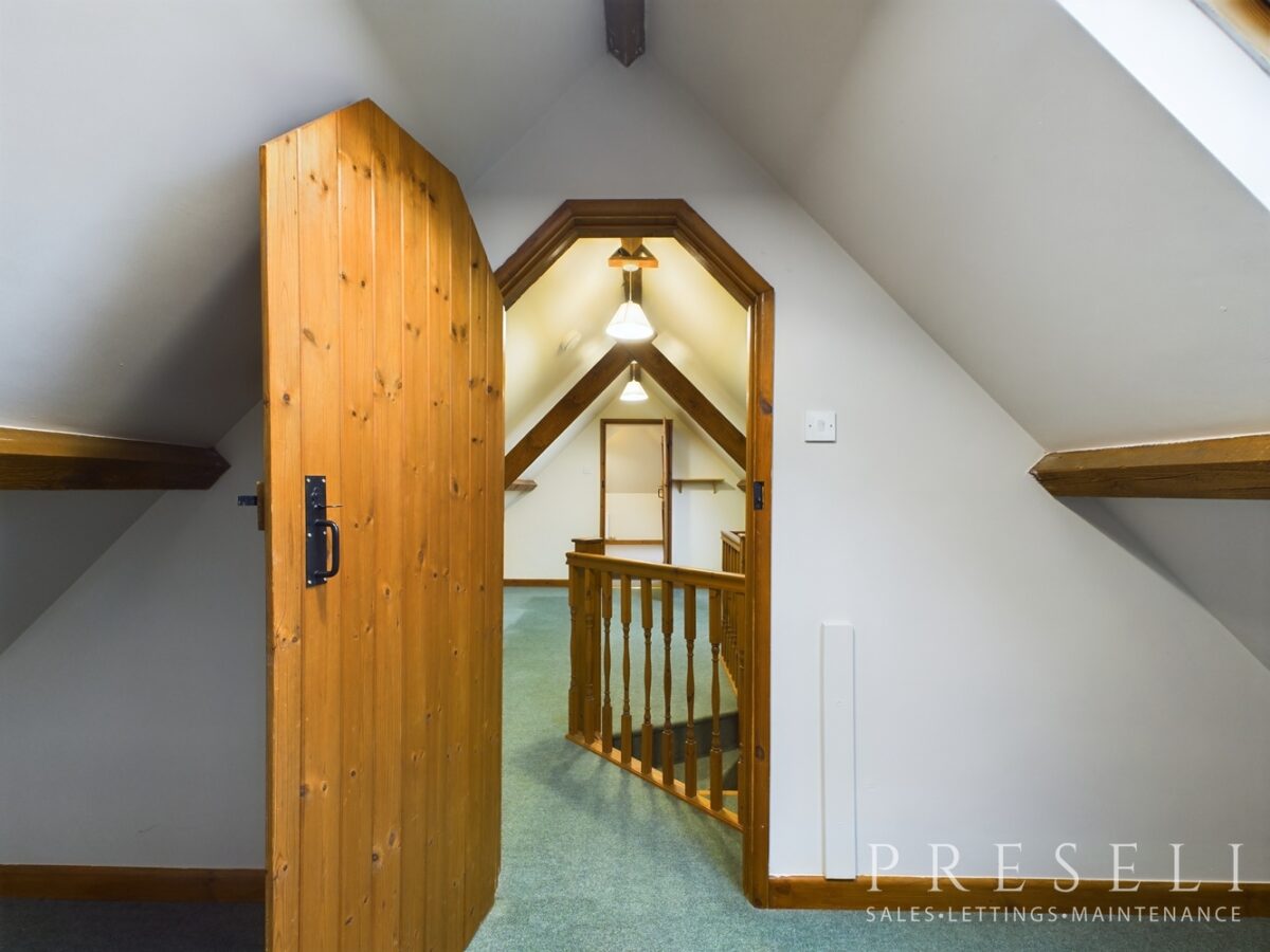 Willow Tree Cottage, Heathfield, Letterston, Haverfordwest, Pembrokeshire