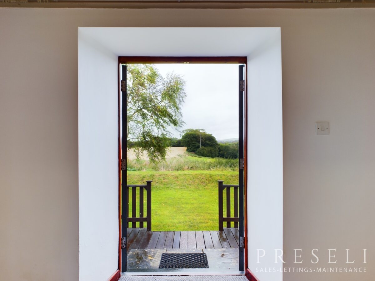 Willow Tree Cottage, Heathfield, Letterston, Haverfordwest, Pembrokeshire