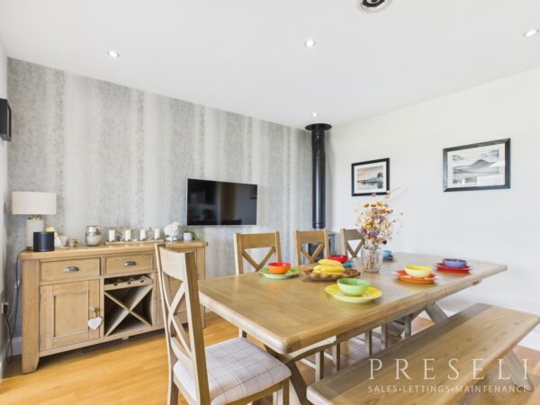 Cefn Y Gwynt, Beulah, Newcastle Emlyn, Ceredigion