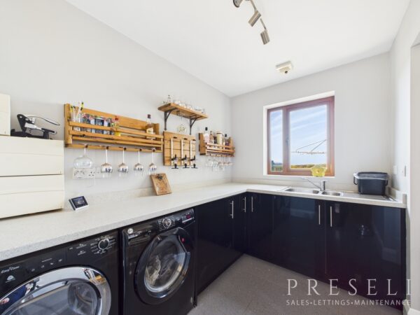 Cefn Y Gwynt, Beulah, Newcastle Emlyn, Ceredigion