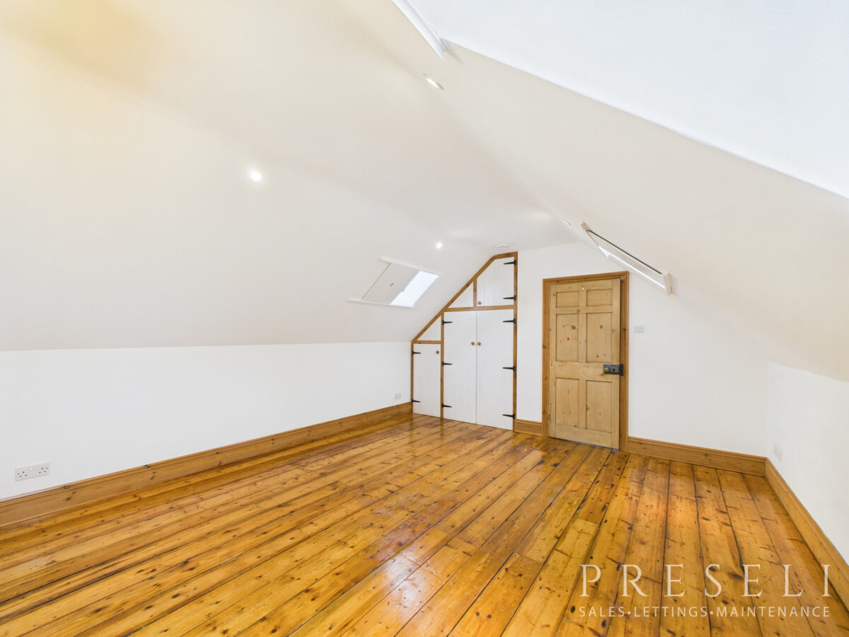 Ty Canol, Porthiddy Farm West, Berea, Haverfordwest, Pembrokeshire