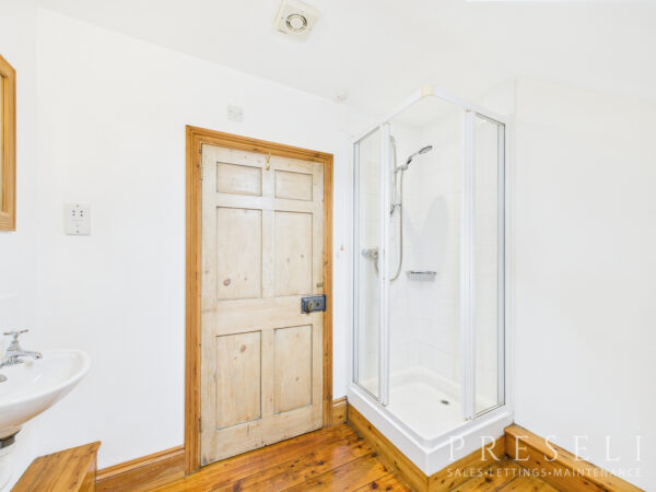 Ty Canol, Porthiddy Farm West, Berea, Haverfordwest, Pembrokeshire