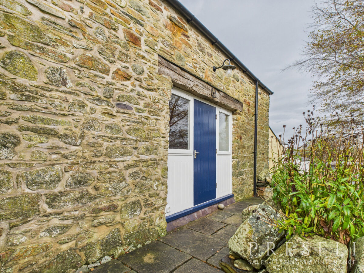 Ty Canol, Porthiddy Farm West, Berea, Haverfordwest, Pembrokeshire