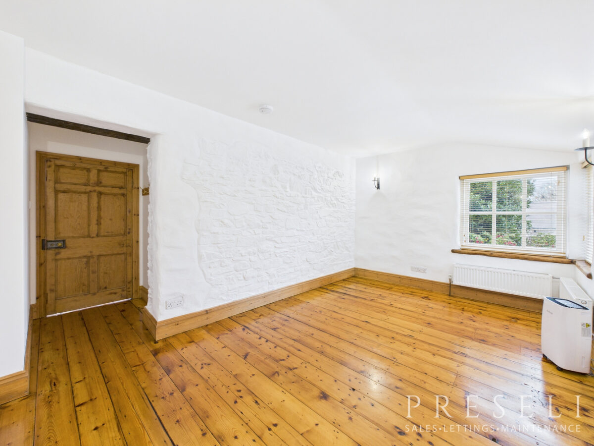 Bwthyn Hir, Porthiddy Farm West, Berea, Haverfordwest, Pembrokeshire