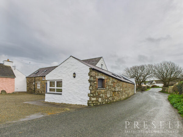 Bwthyn Hir, Porthiddy Farm West, Berea, Haverfordwest, Pembrokeshire