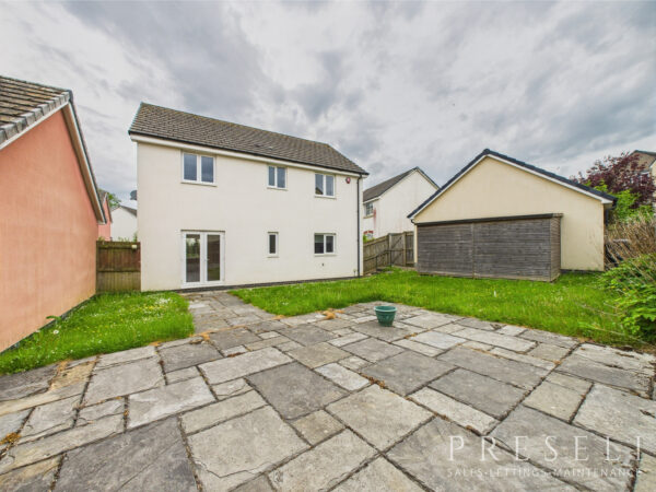 Redstone Court, Narberth, Pembrokeshire