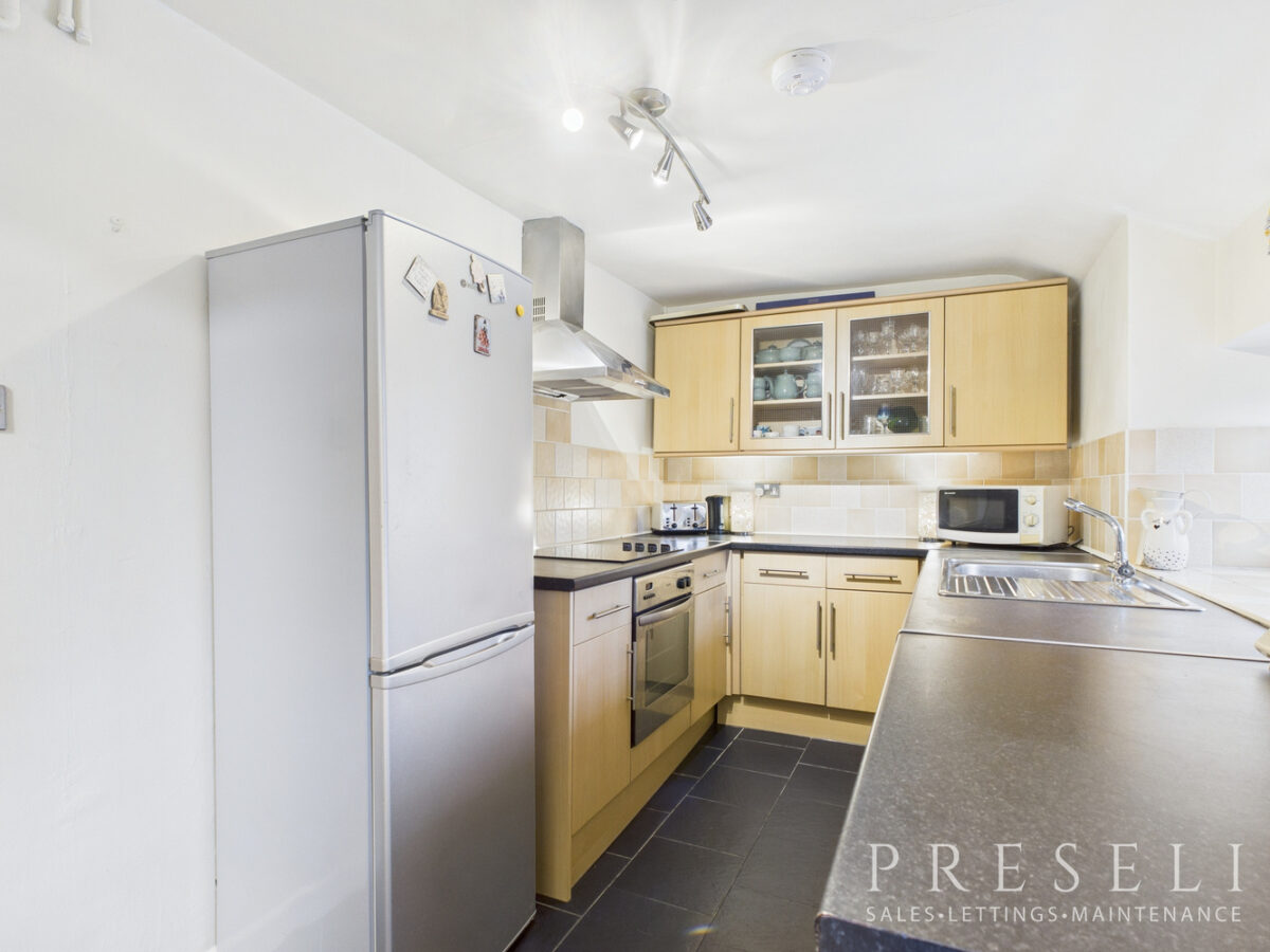 Clee House, Llanfallteg, Whitland, Carmarthenshire