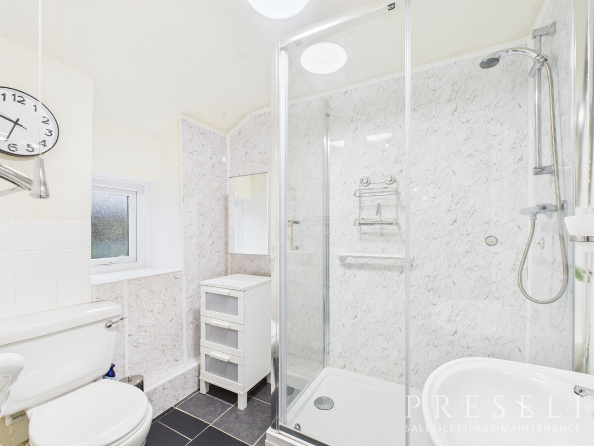 Clee House, Llanfallteg, Whitland, Carmarthenshire