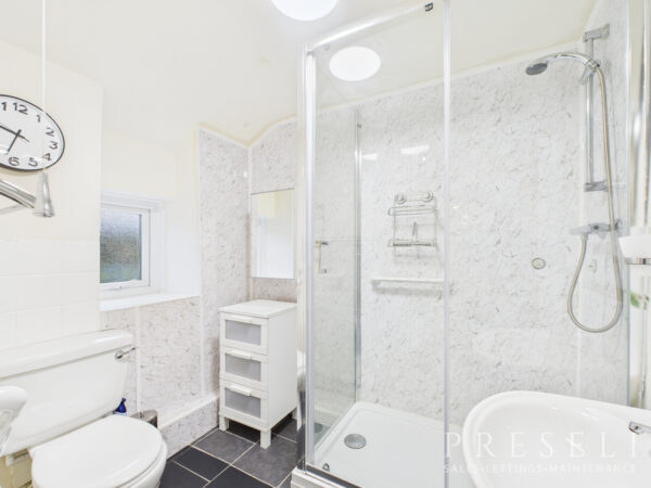 Clee House, Llanfallteg, Whitland, Carmarthenshire