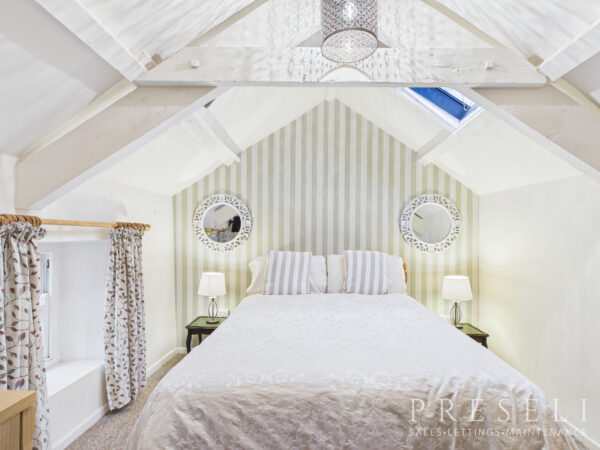 Clee House, Llanfallteg, Whitland, Carmarthenshire