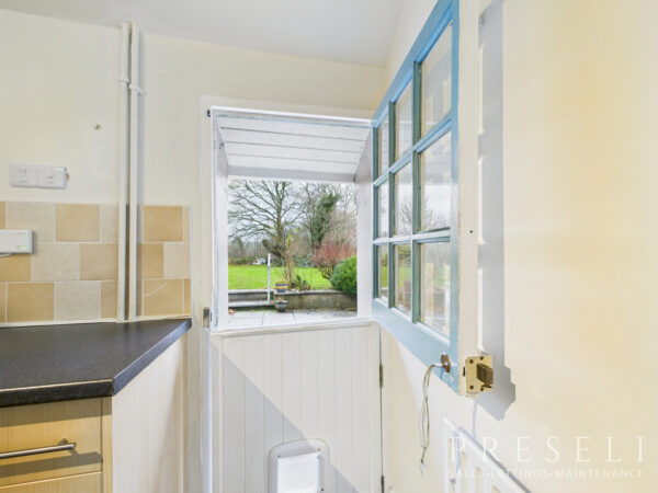 Clee House, Llanfallteg, Whitland, Carmarthenshire