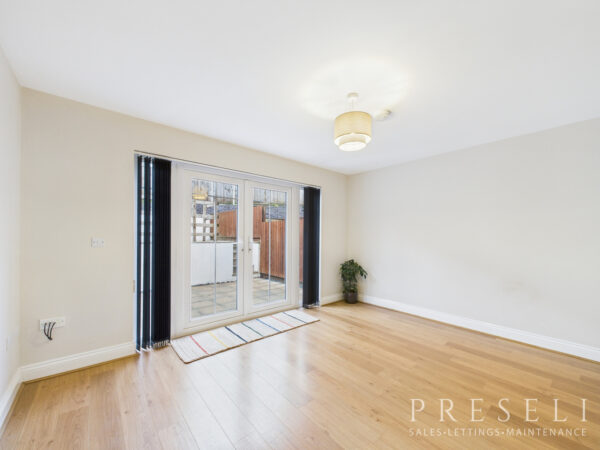 Moors Road, Johnston, Haverfordwest, Pembrokeshire