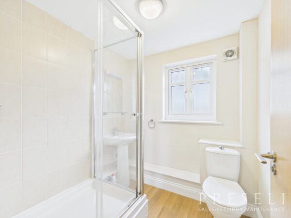 Moors Road, Johnston, Haverfordwest, Pembrokeshire