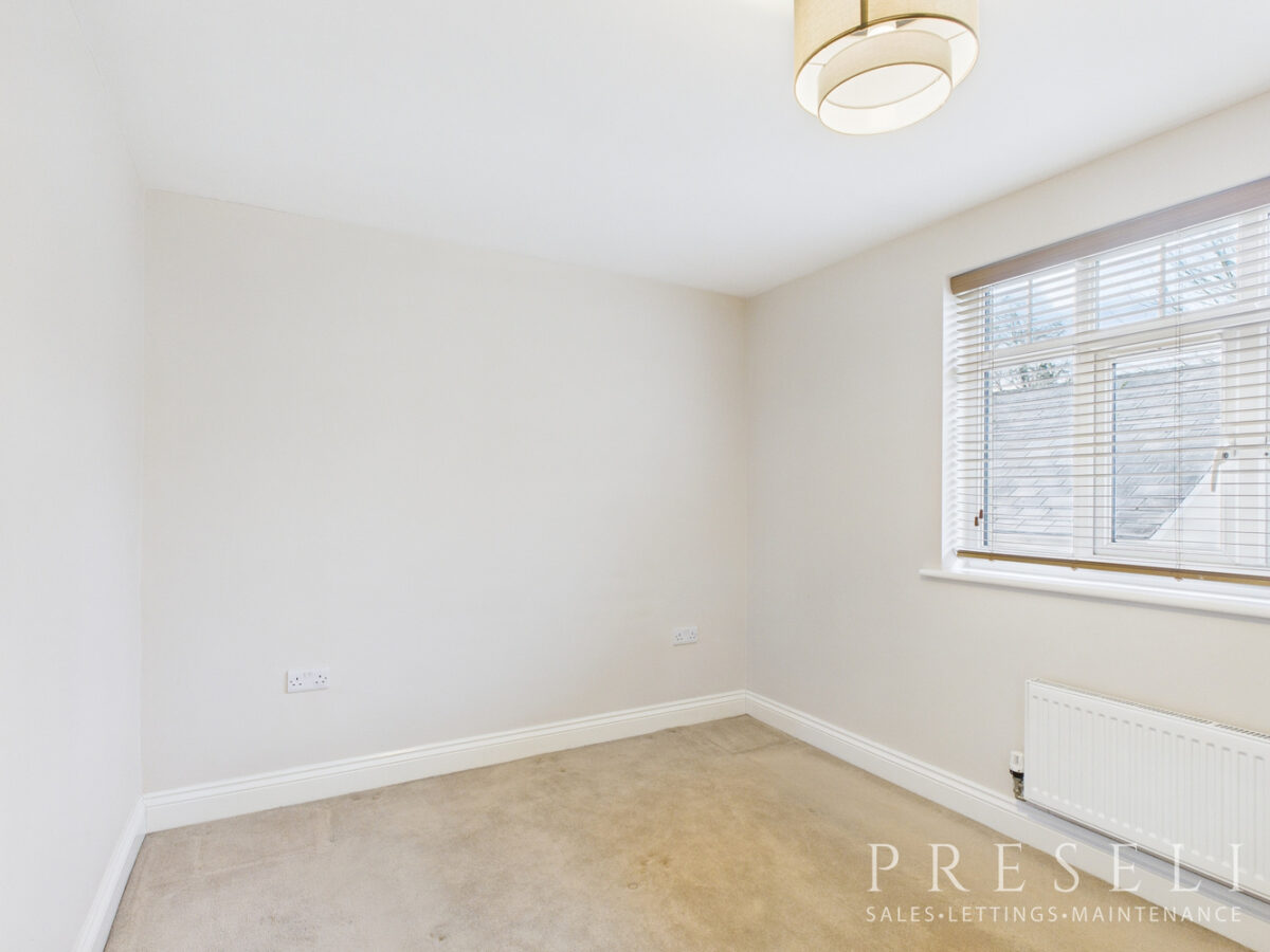 Moors Road, Johnston, Haverfordwest, Pembrokeshire