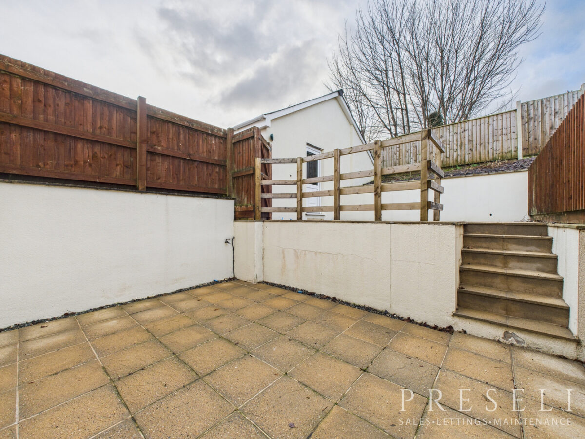 Moors Road, Johnston, Haverfordwest, Pembrokeshire