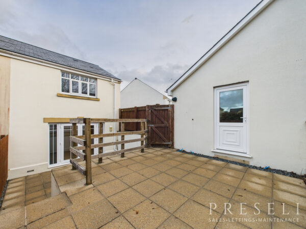 Moors Road, Johnston, Haverfordwest, Pembrokeshire