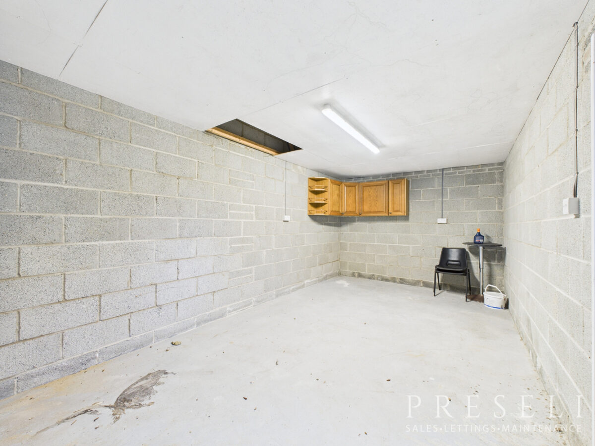 Moors Road, Johnston, Haverfordwest, Pembrokeshire