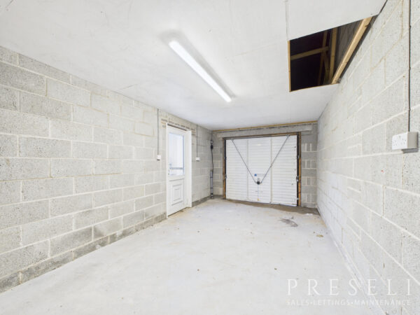 Moors Road, Johnston, Haverfordwest, Pembrokeshire