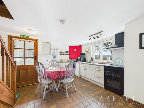 Tyrhibin Ganol, Newport, Pembrokeshire