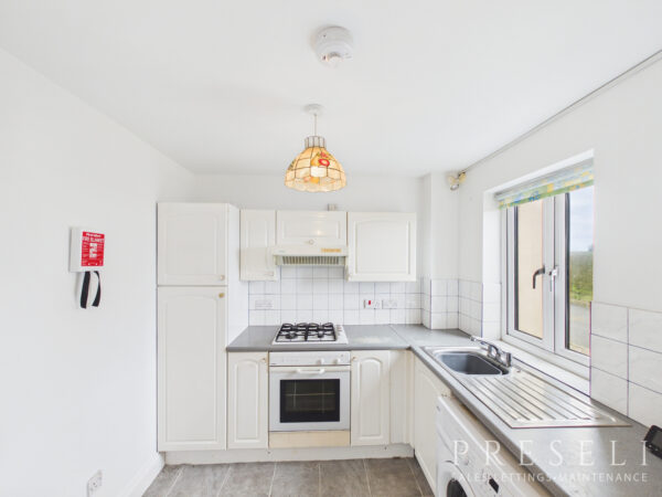 Maes Y Mynach, Haverfordwest