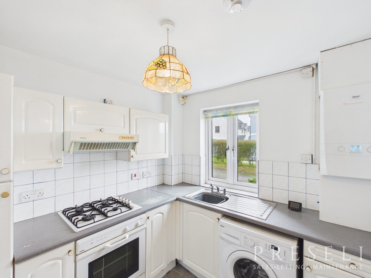 Maes Y Mynach, Haverfordwest