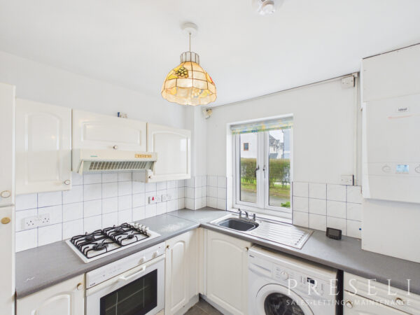 Maes Y Mynach, Haverfordwest