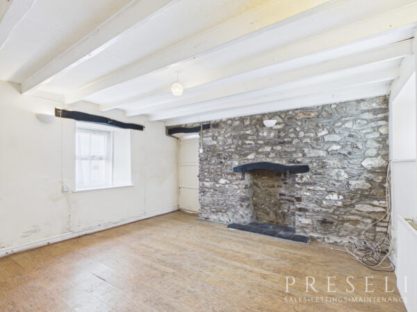 Mwtshwr, St. Dogmaels, Cardigan, Pembrokeshire