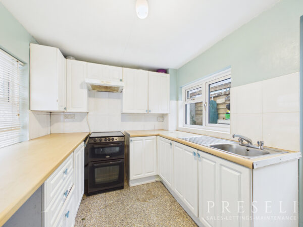 Mwtshwr, St. Dogmaels, Cardigan, Pembrokeshire