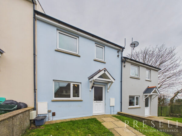 Cae Gerddi, Goodwick