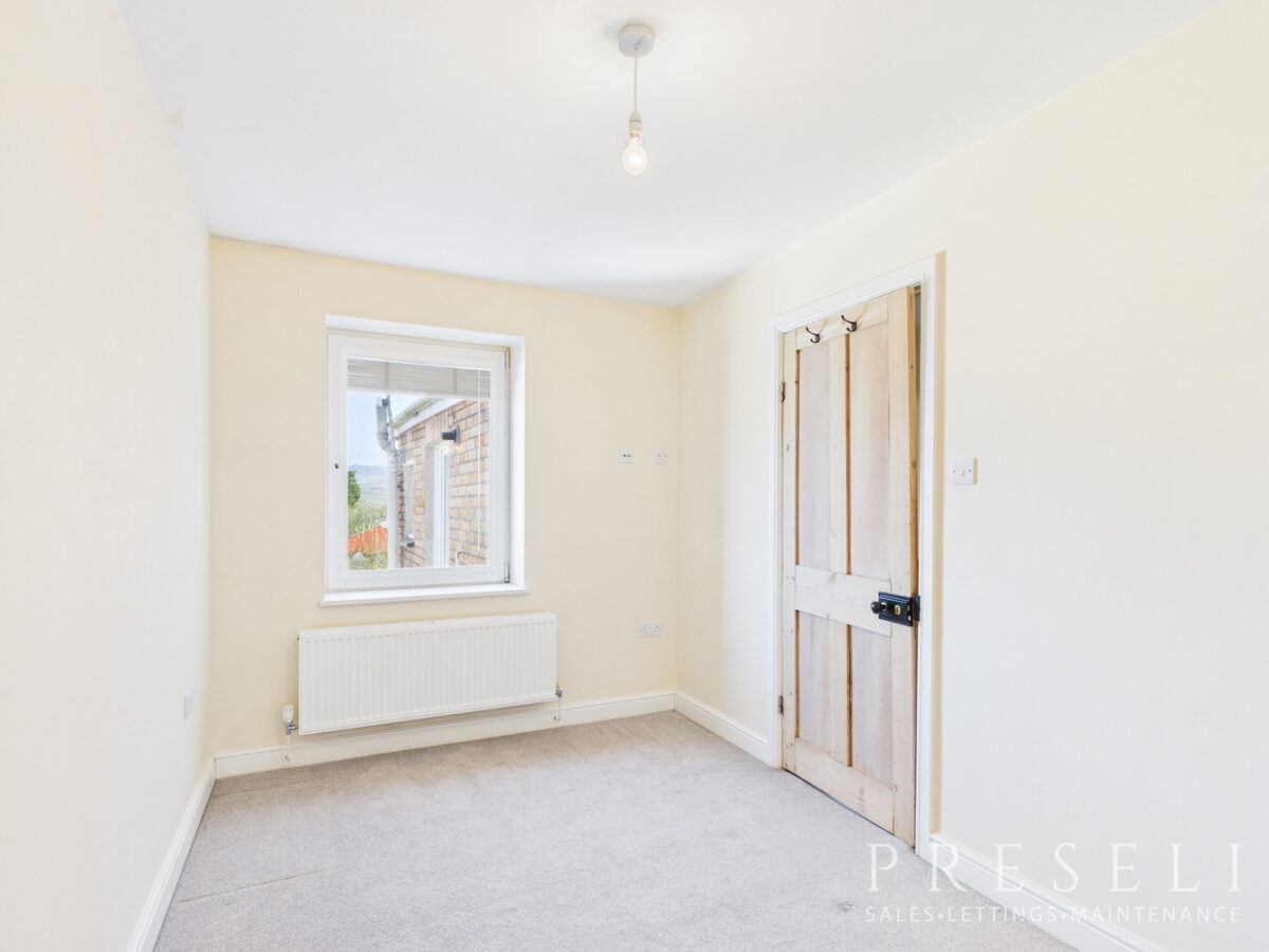 Wallis Street, Fishguard