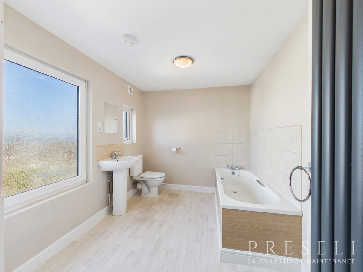 Wallis Street, Fishguard