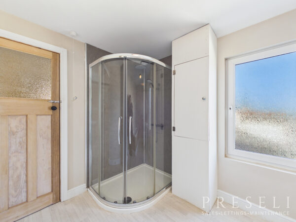 Wallis Street, Fishguard