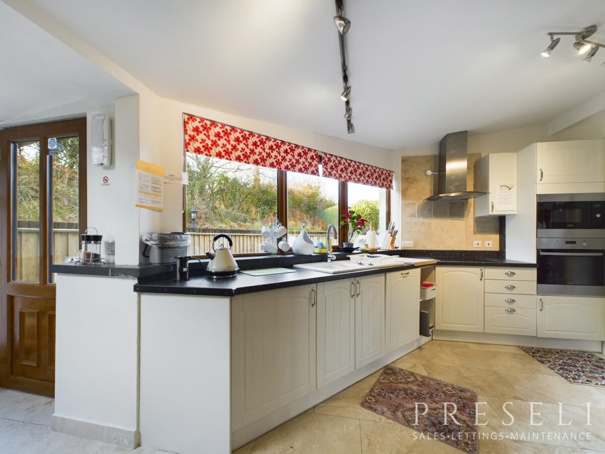 Jordanston Hill, Dwrbach