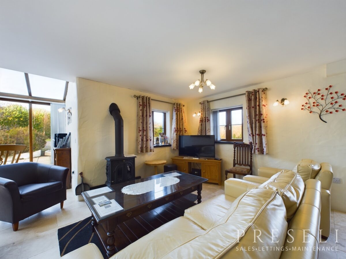 Jordanston Hill, Dwrbach