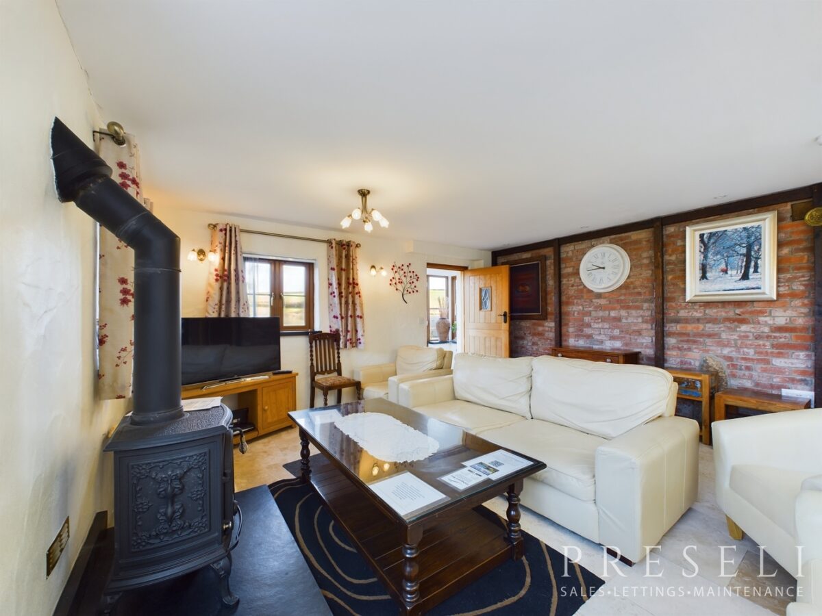 Jordanston Hill, Dwrbach