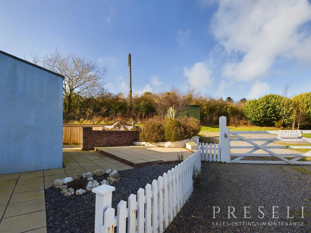 Jordanston Hill, Dwrbach