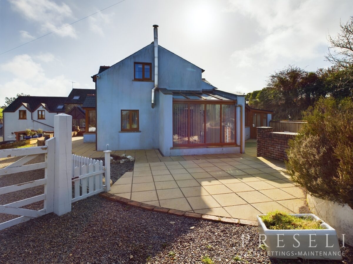 Jordanston Hill, Dwrbach