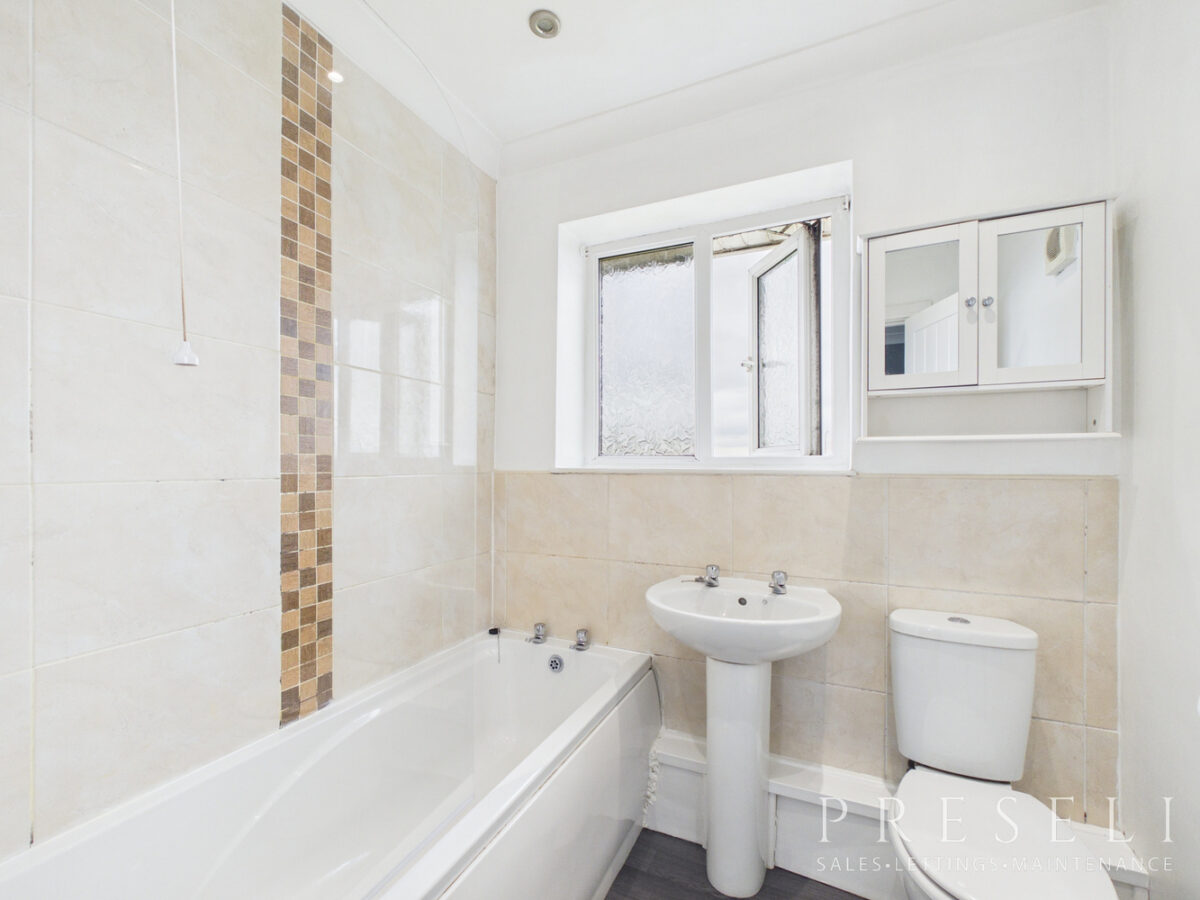 The Close, Johnston, Haverfordwest, Pembrokeshire