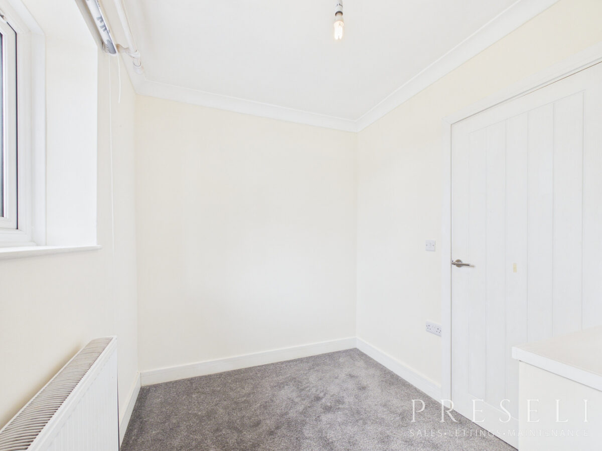 The Close, Johnston, Haverfordwest, Pembrokeshire