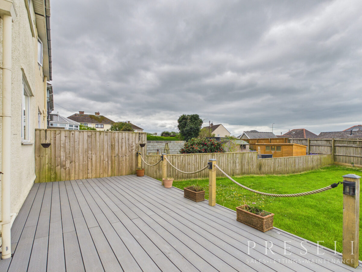The Close, Johnston, Haverfordwest, Pembrokeshire