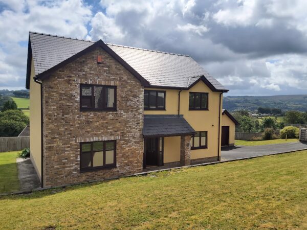 Forest Road, Lampeter