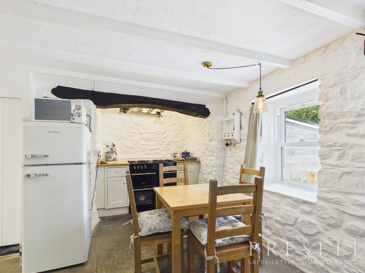 Bridge Cottage, Castlemorris, Haverfordwest, Pembrokeshire
