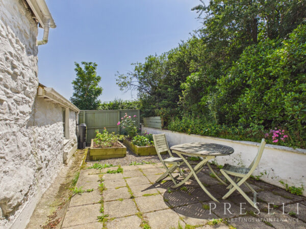 Bridge Cottage, Castlemorris, Haverfordwest, Pembrokeshire