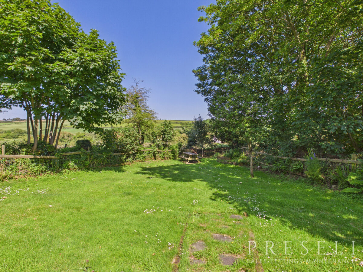 Bridge Cottage, Castlemorris, Haverfordwest, Pembrokeshire