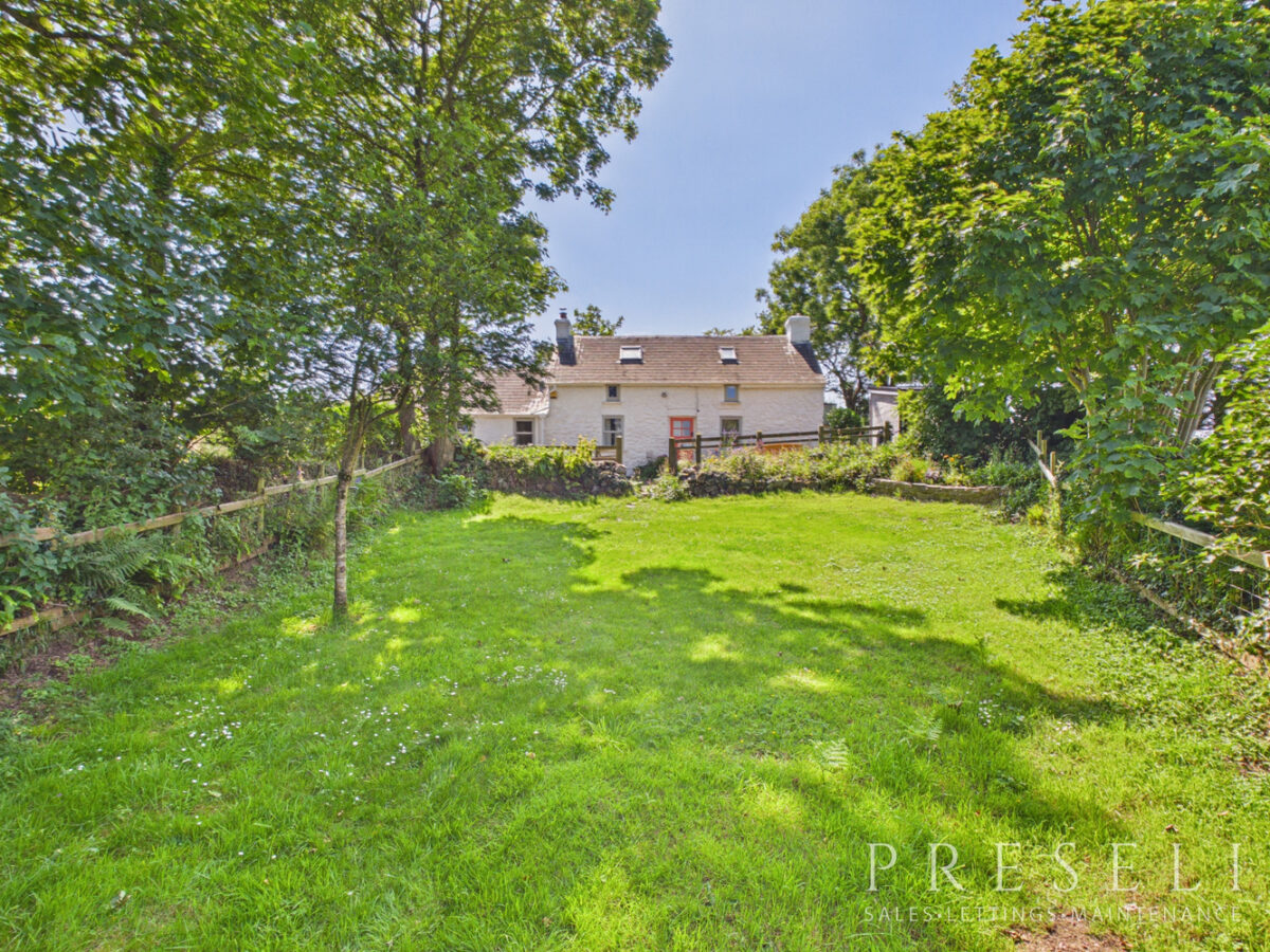 Bridge Cottage, Castlemorris, Haverfordwest, Pembrokeshire