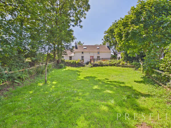 Bridge Cottage, Castlemorris, Haverfordwest, Pembrokeshire
