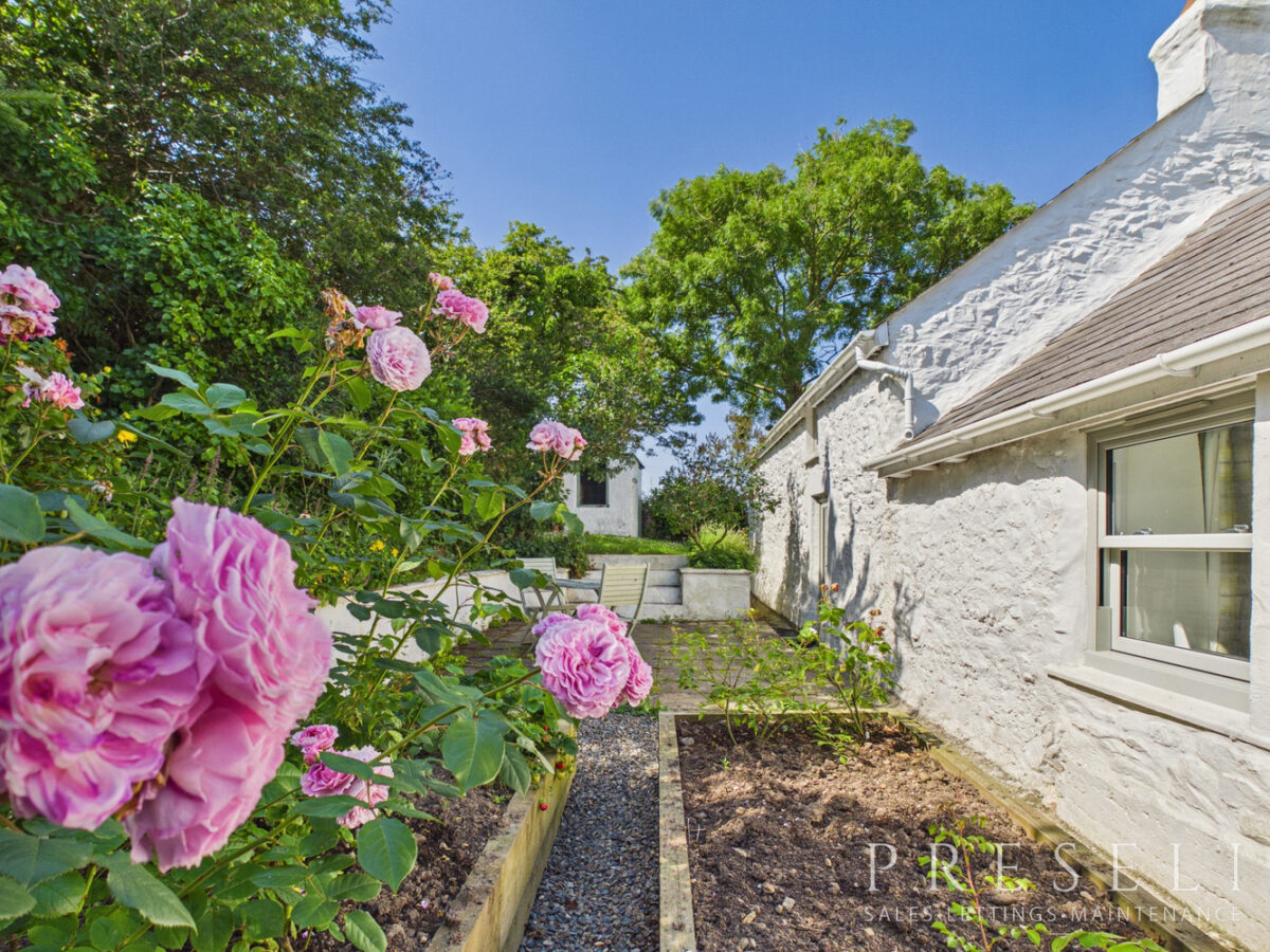 Bridge Cottage, Castlemorris, Haverfordwest, Pembrokeshire