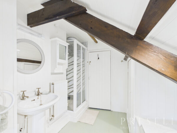 Bridge Cottage, Castlemorris, Haverfordwest, Pembrokeshire