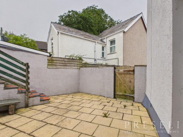 Hottipass Street, Fishguard