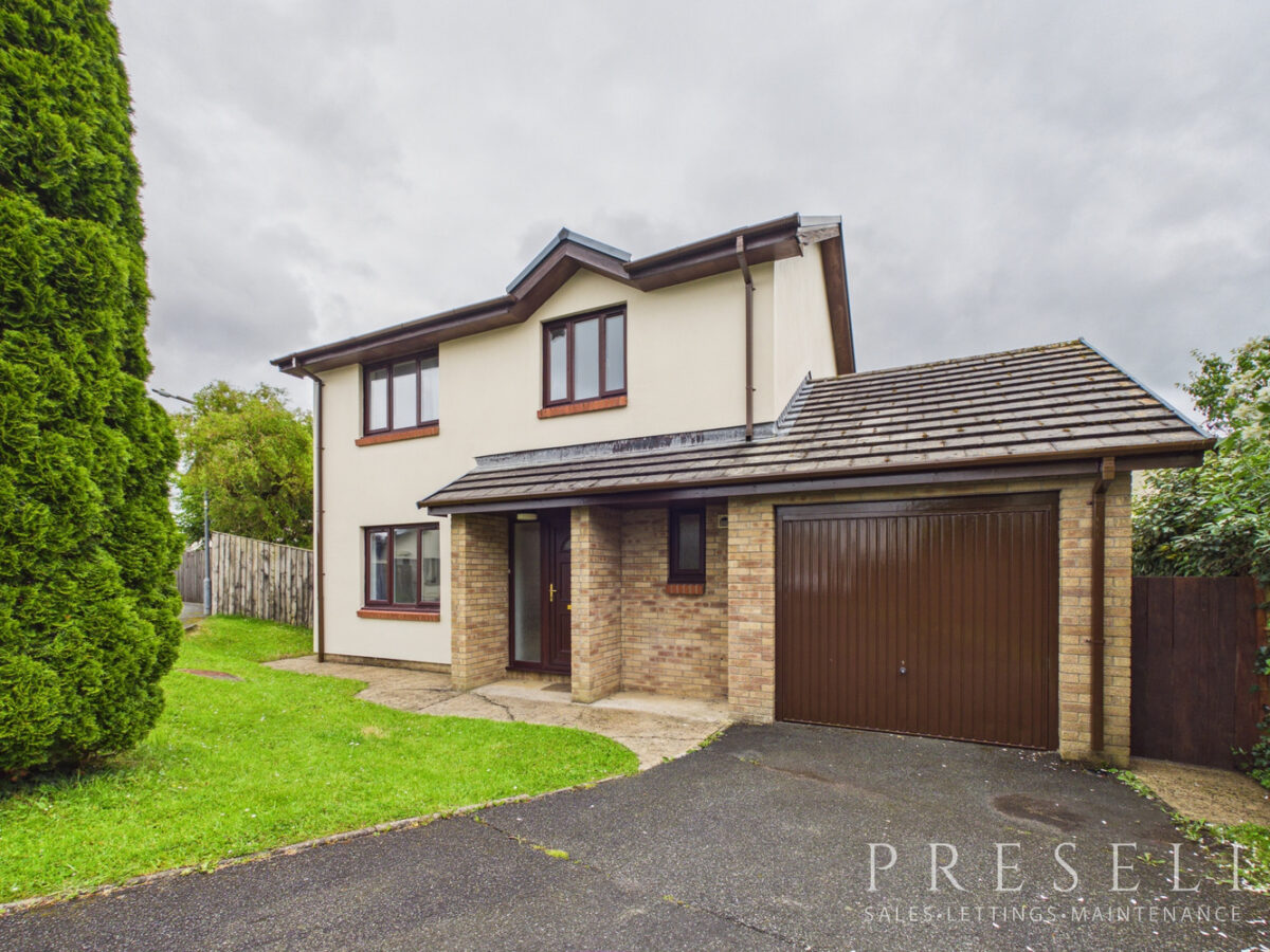 Hermitage Grove, Haverfordwest